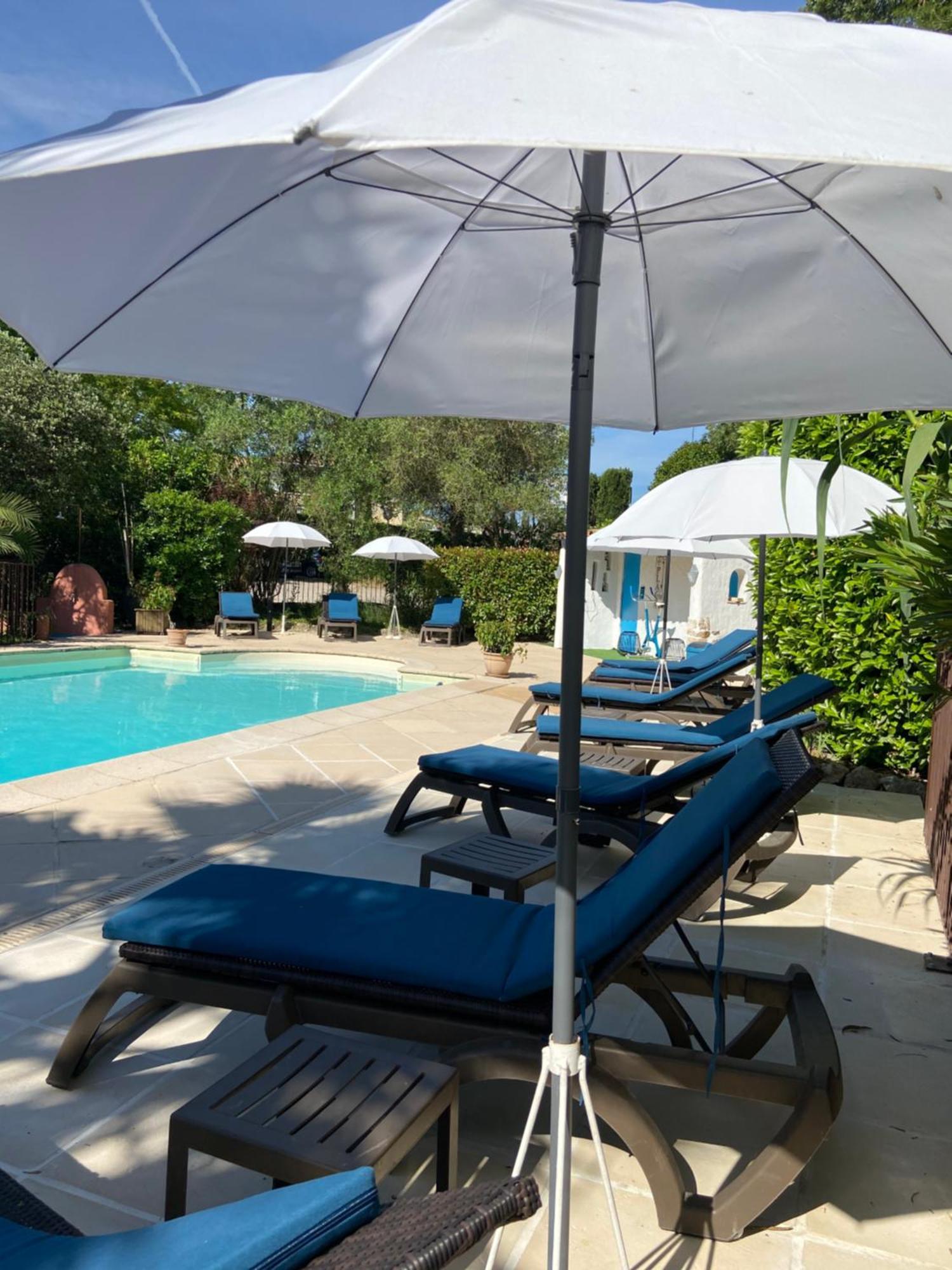 Hotel Logis La Bastide Des Golfs